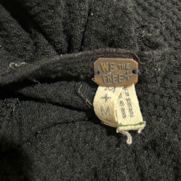 We the Free People Black Laguna oversized long sleeve shirt distressed used Med - Picture 7 of 8